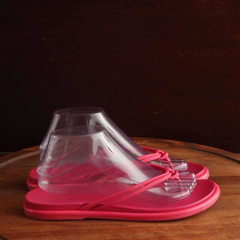 OluKai Sandals Women SZ 9 Pink Aka Thong Beach Vacation Travel Coastal Flip Flop